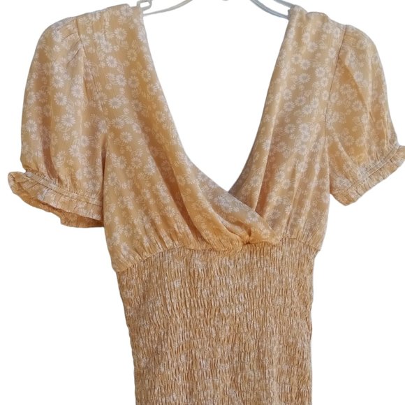 Lumiere boho smocked gold dress sz M NEW - Picture 2 of 9